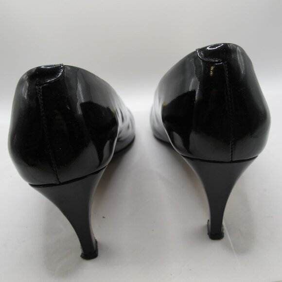 Paloma black patent leather peep-toe 2 inch heel with gold button accent 8.5AA - Picture 4 of 6
